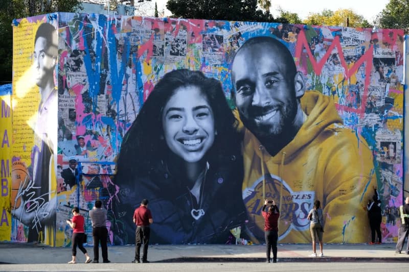 Kobe Bryant and daughter buried in private ceremony